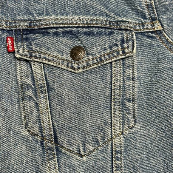 Levi’s Sherpa Lined Denim Trucker Jacket Faded Blue 90s Style Jean Jacket Sz XL - Picture 6 of 9